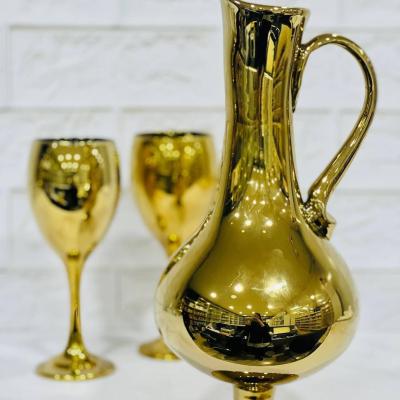 پارچ و لیوان طلایی