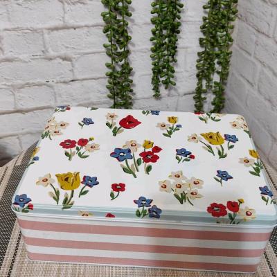 جعبه فلزی گلدار