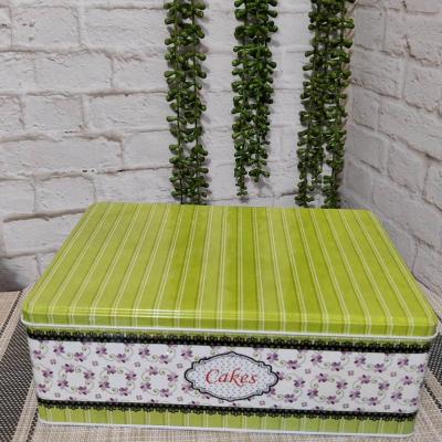 جعبه فلزی سبز