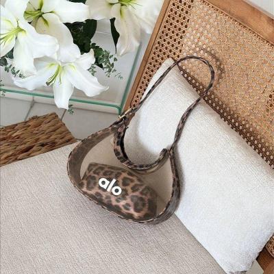 کیف پلنگی زنانه کیف دوشی جدید شیک-156475