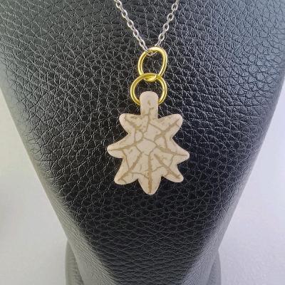 گردنبند دخترانه طرح برگ سفید 101