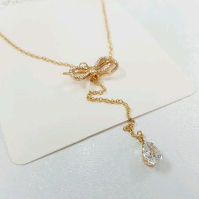 گردنبند مجلسی طلایی آویز دار ، بسیار ظریف و زیبا