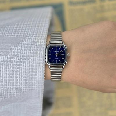 ساعت مچی زنانه کاسیو صفحه ابی