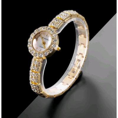 ساعت زنانه Hongrui نگین کاری استیل طلایی