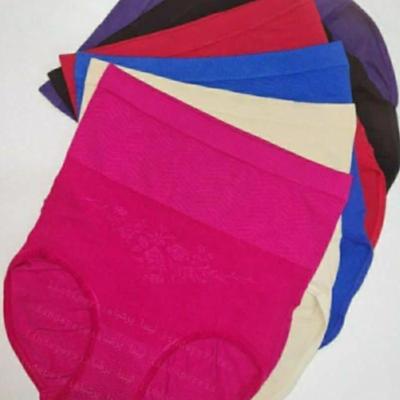 شورت گنی نخی زنانه