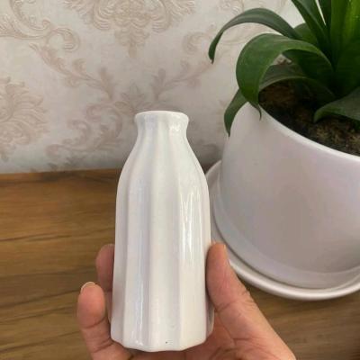 گلدان سرامیکی کوچک