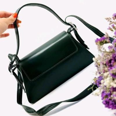 کیف زنانه دسته دار و بند دار مدل ذوزنقه ای