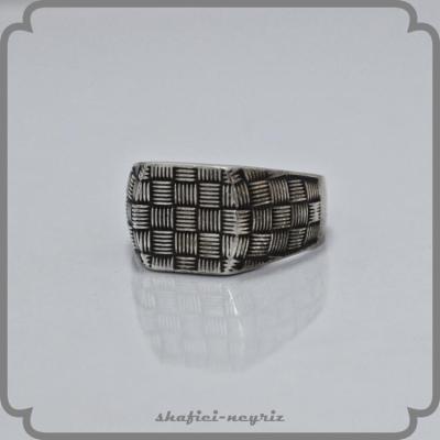 انگشتر نقره مردانه طرح حصیری