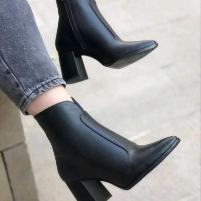 نیمبوت مجلسی پاشنه دار زنانه در دو رنگ مشکی و عسلی