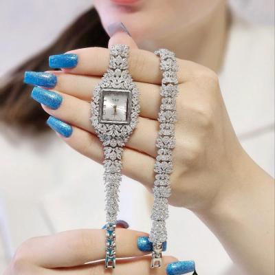 ساعت نقره جواهری خاص با نگین اتمی آبکاری