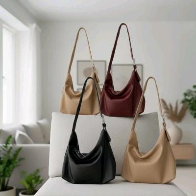 کیف زنانه دلیرا