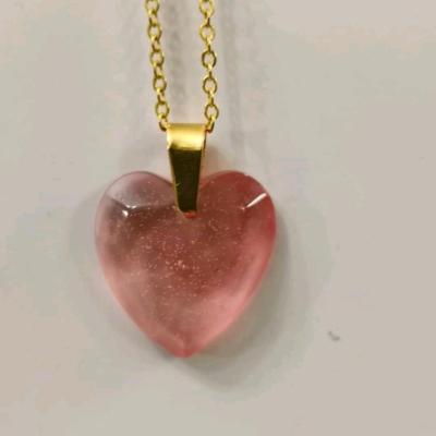 گردنبند رزینی طرح قلب