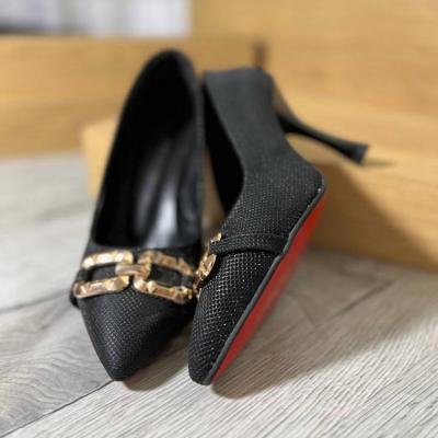 کفش پاشنه دار مجلسی