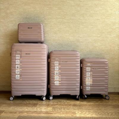 چمدان مونزا مدل اولترا 11 صورتی رزگلد