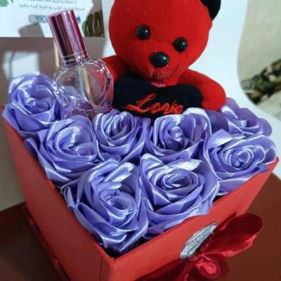 باکس گل و عروسک