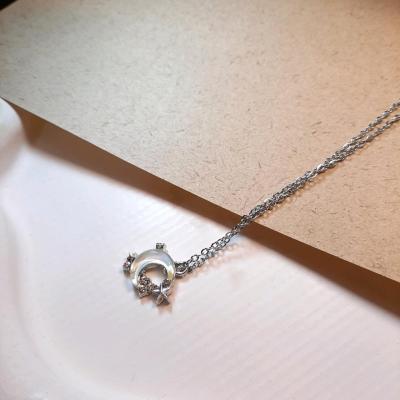 گردنبند ماه رویایی