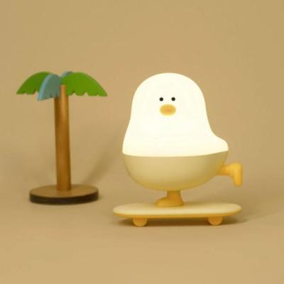 شب خواب جوجه اسکیت سوار