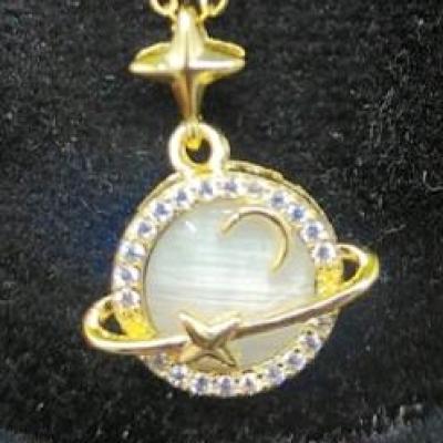 گردنبند زحل زنانه