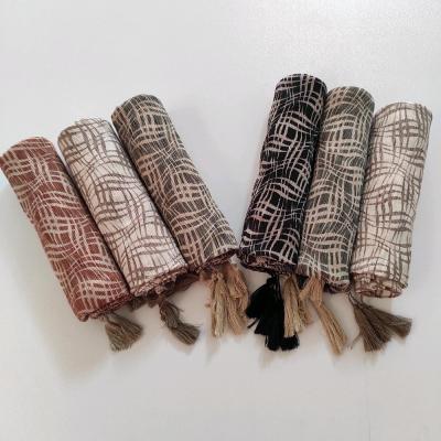 شال بهاره برشکا منگوله دار