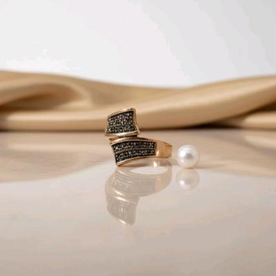 انگشتر زنانه طلاروس نگین مارکازیت مشکی