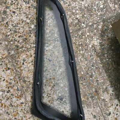 شیشه لچکی روی ستون عقب پراید راست