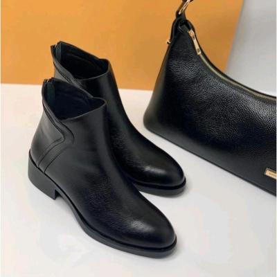 نیم بوت شیک و ساده