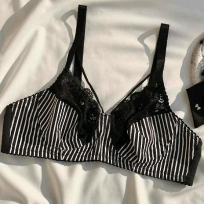 سوتین فنر دار داخل نخی