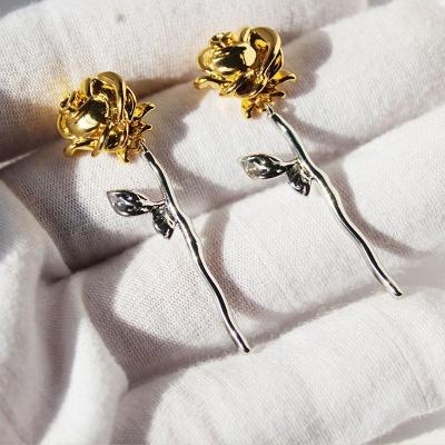 گوشواره شاخه گل طلایی با روکش طلا 24 عیار