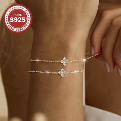 دستبند نقره طرح ونکلیف نگینی ظریف