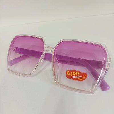 عینک بچگانه lion. eb 18