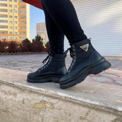 نیم بوت کاپشنی دخترانه و زنانه