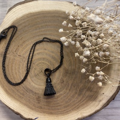 گردنبند مشکی توپ بدمینتون