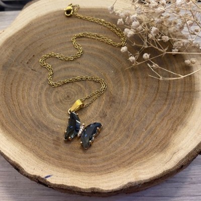 گردنبند پروانه