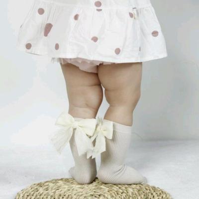 جوراب دخترانه مجلسی پاپیون دار کبریتی