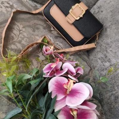 کیف الهه چرم