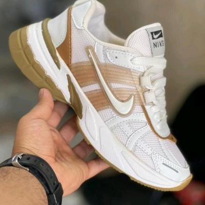 کتونی نایک وی تو کی