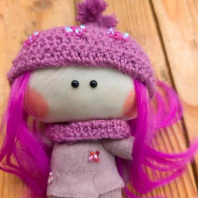 جاسوییچی عروسک روسی دختر