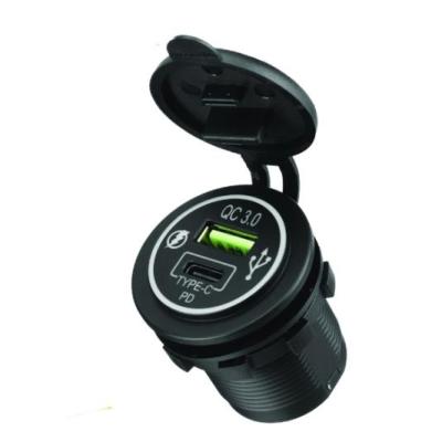 شارژر USB و Type-C تو کار