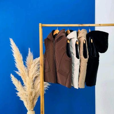 پافر کوتاه کلاهدار زنانه