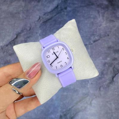 ساعت زنانه و دخترانه BOLUN