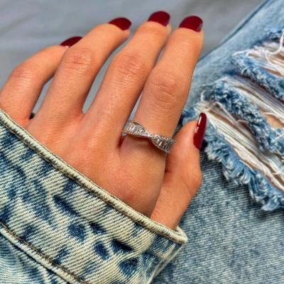 انگشتر کریستالی