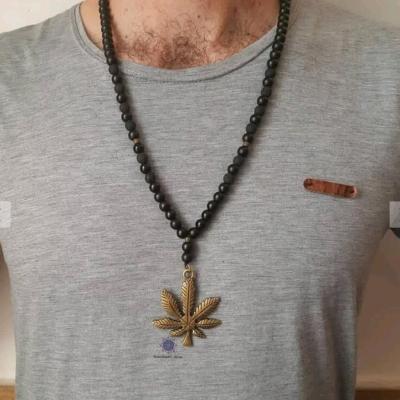 گردنبنداسپرت مردانه سنگی