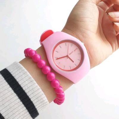 ساعت دخترانه پاستیلی صورتی