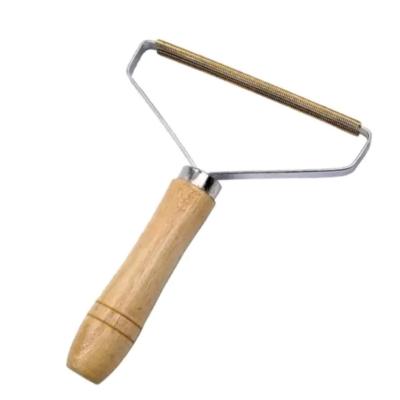 پرزگیر دسته چوبی مو و پرز فرش و مبل