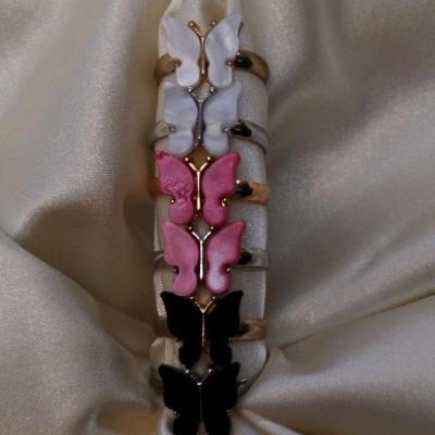 انگشتر پروانه