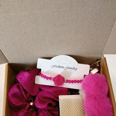 پک اقتصادی هدیه دخترانه و زنانه