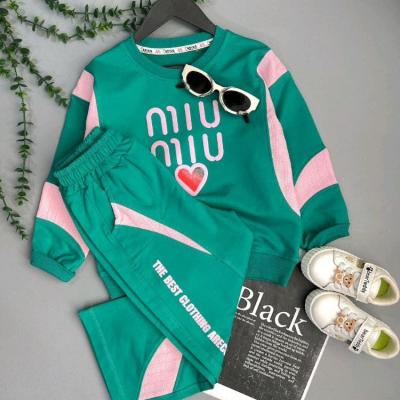 بلوز شلوار دخترانه. ست لباس بچگانه