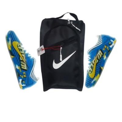 شوزبگ (جاکفشی و جوراب)