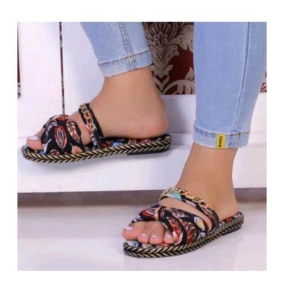 دمپایی زنانه طرح گلباقالی شیک و خاص