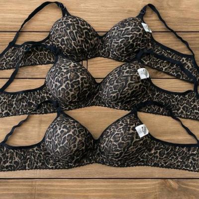 سوتین اسفنجی بدون فنر زنانه